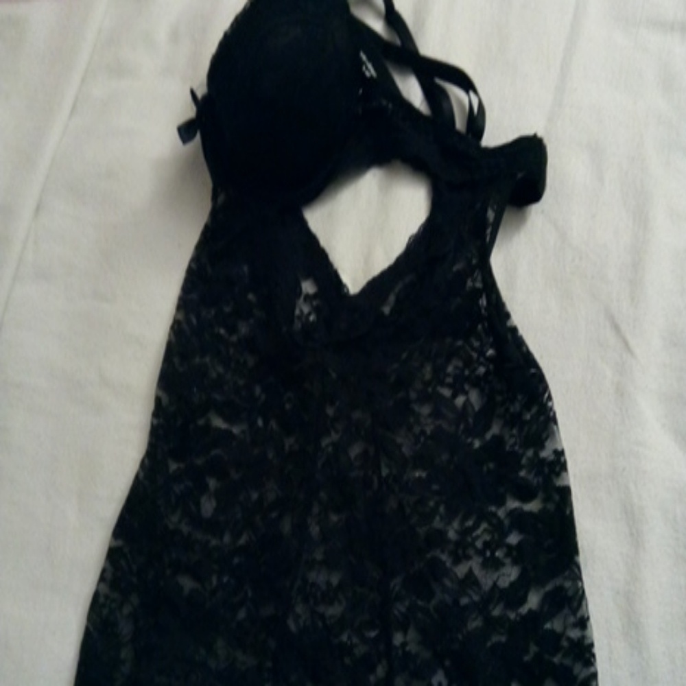 Lingerie - Picture 3 of 6